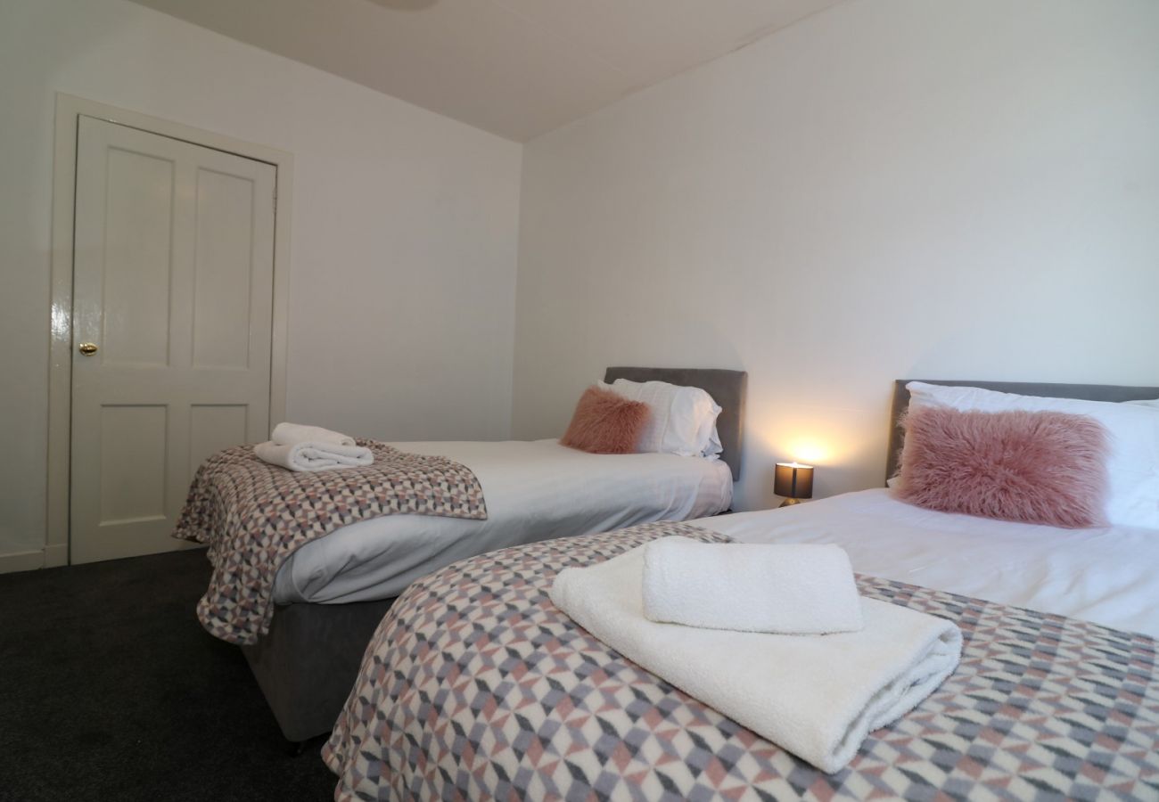 Apartment in Motherwell - Anderson View - Motherwell