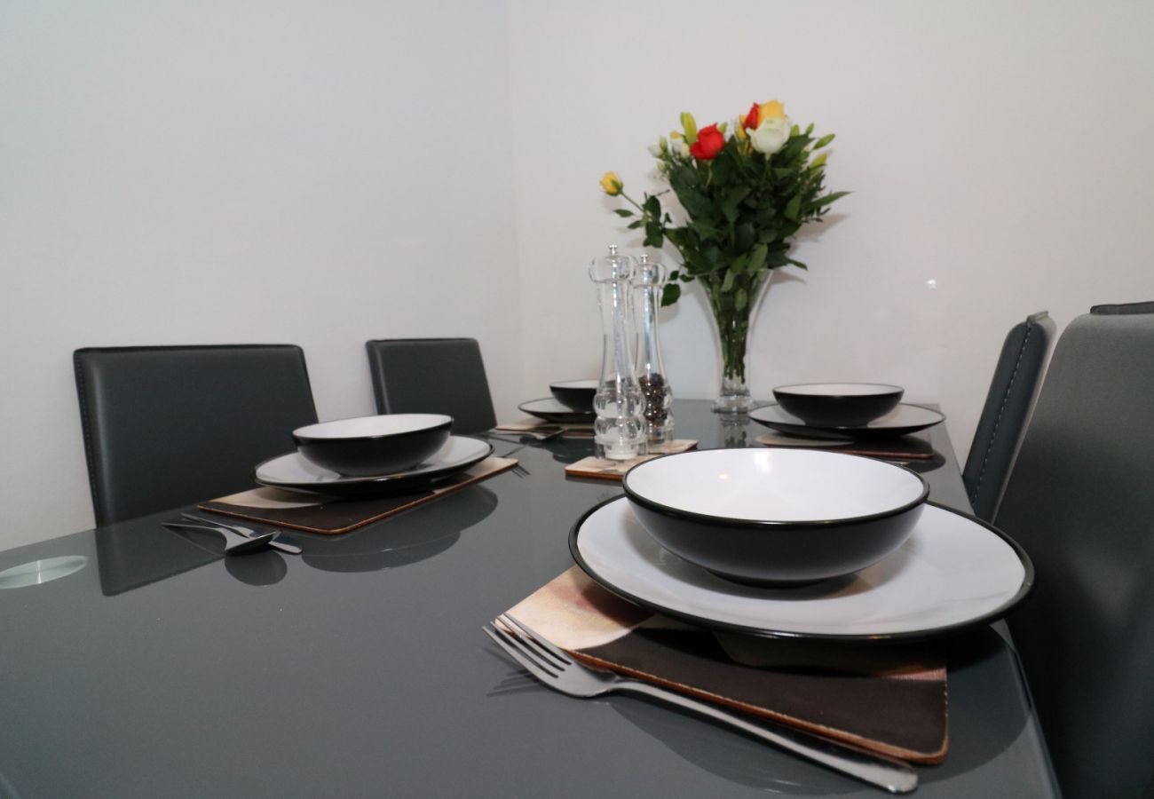 Apartment in Motherwell - Anderson View - Motherwell