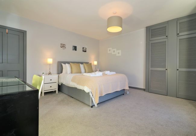 Apartment in Hamilton - Burnbank House - Hamilton