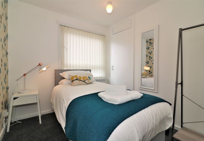 Apartment in East Kilbride - Troon House - East Kilbride