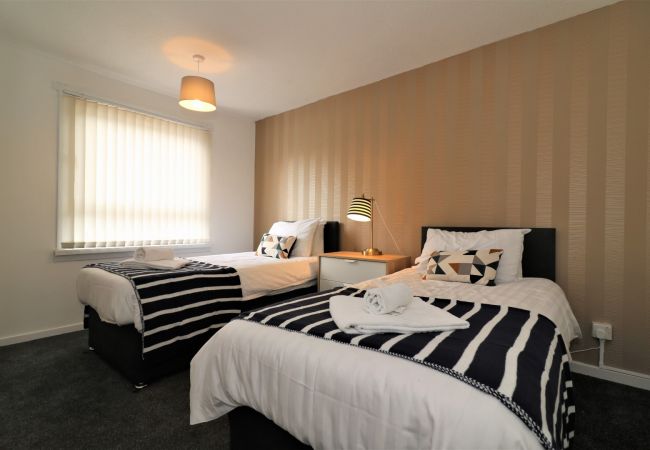 Apartment in East Kilbride - Troon House - East Kilbride