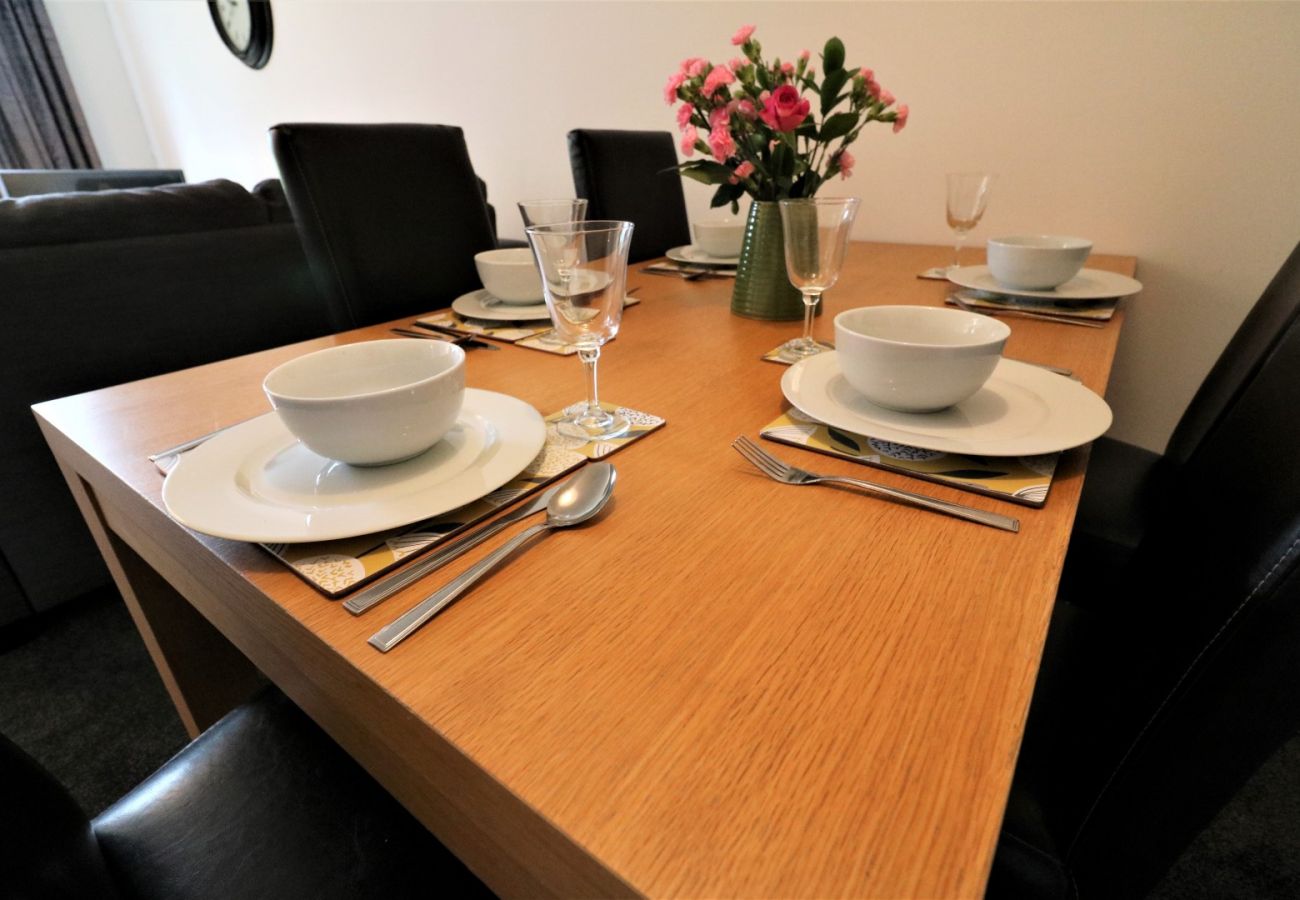 Apartment in East Kilbride - Carnoustie House - East Kilbride