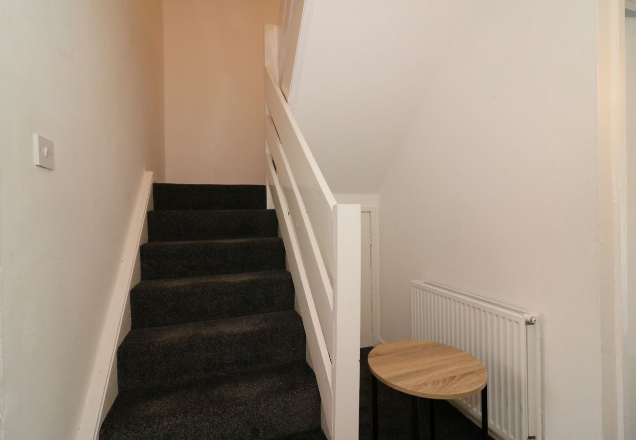 Apartment in East Kilbride - Carnoustie House - East Kilbride