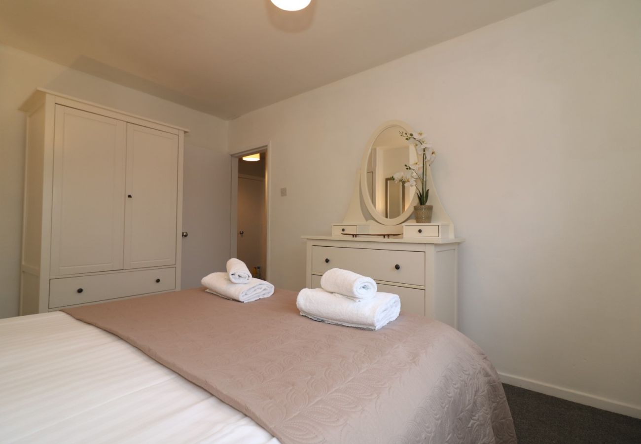 Apartment in Wishaw - North View - Wishaw