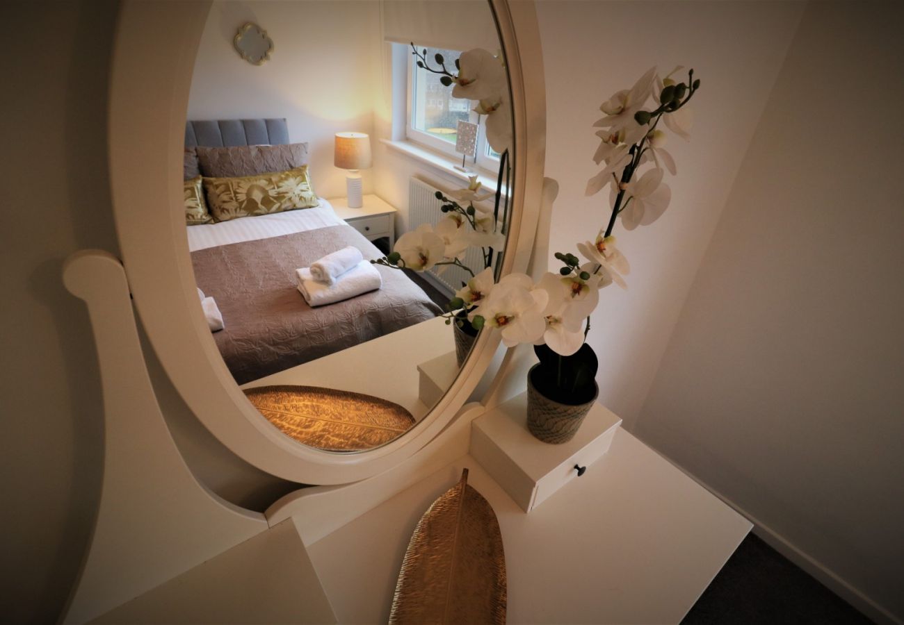 Apartment in Wishaw - North View - Wishaw