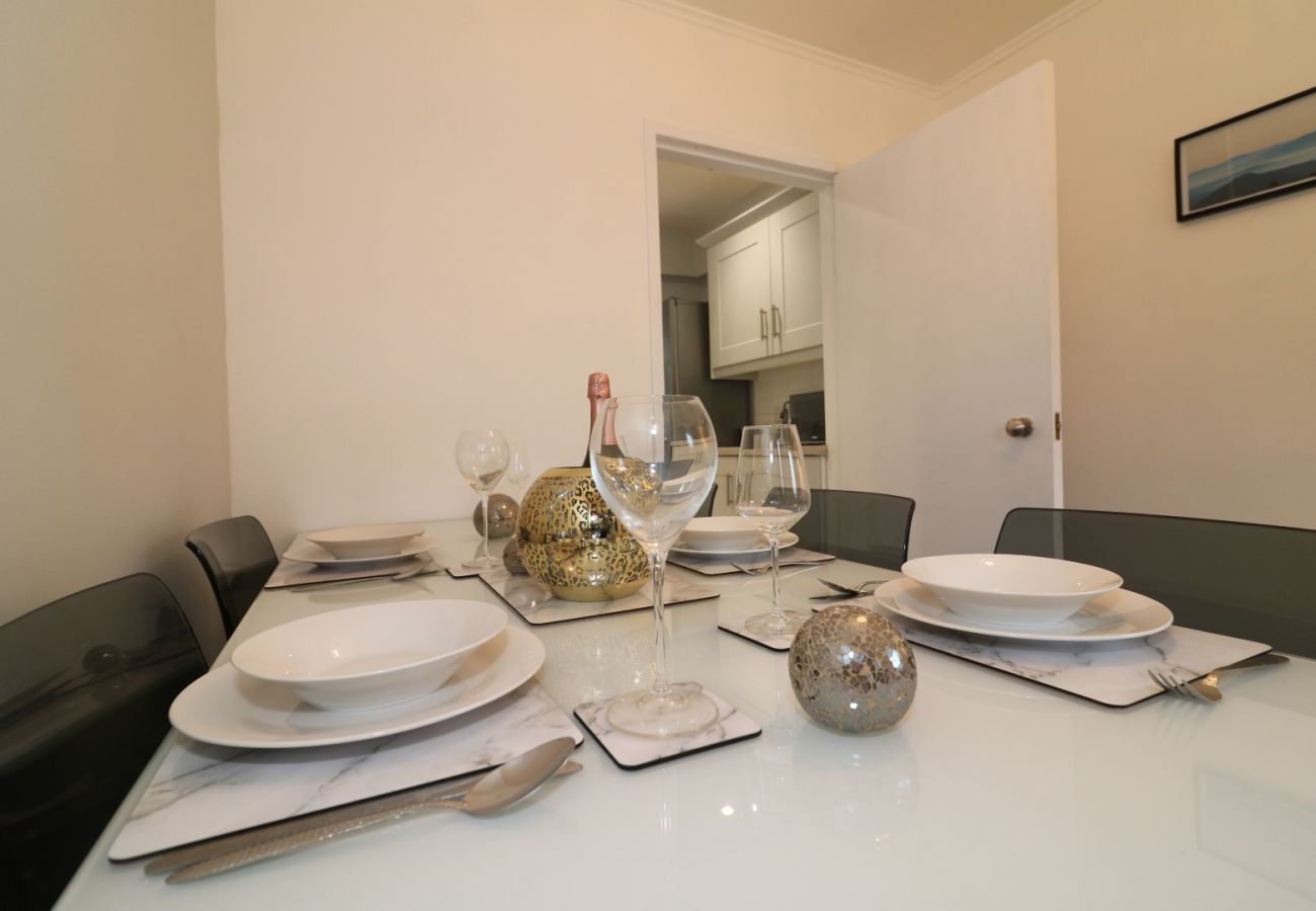 Apartment in Wishaw - North View - Wishaw