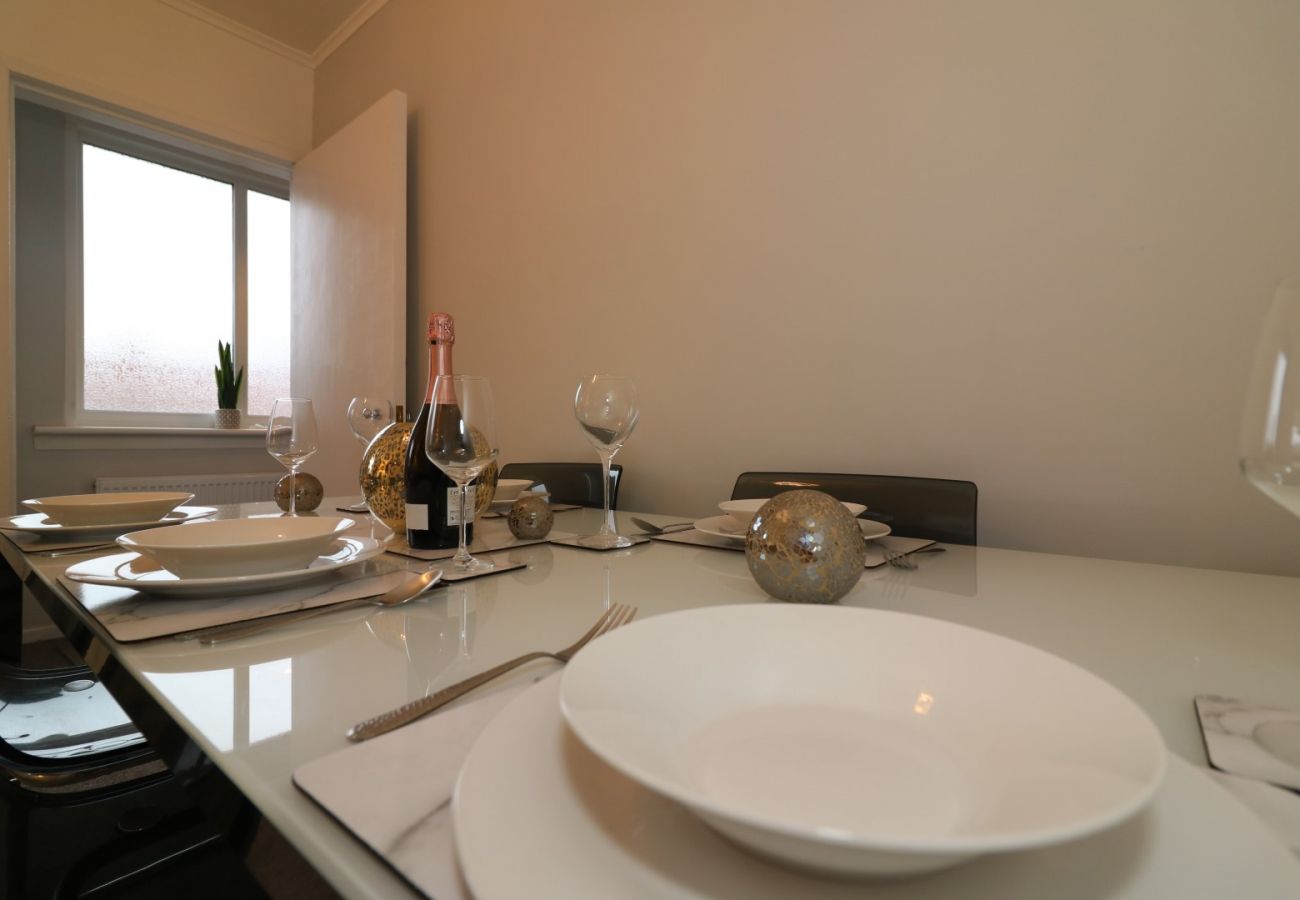 Apartment in Wishaw - North View - Wishaw