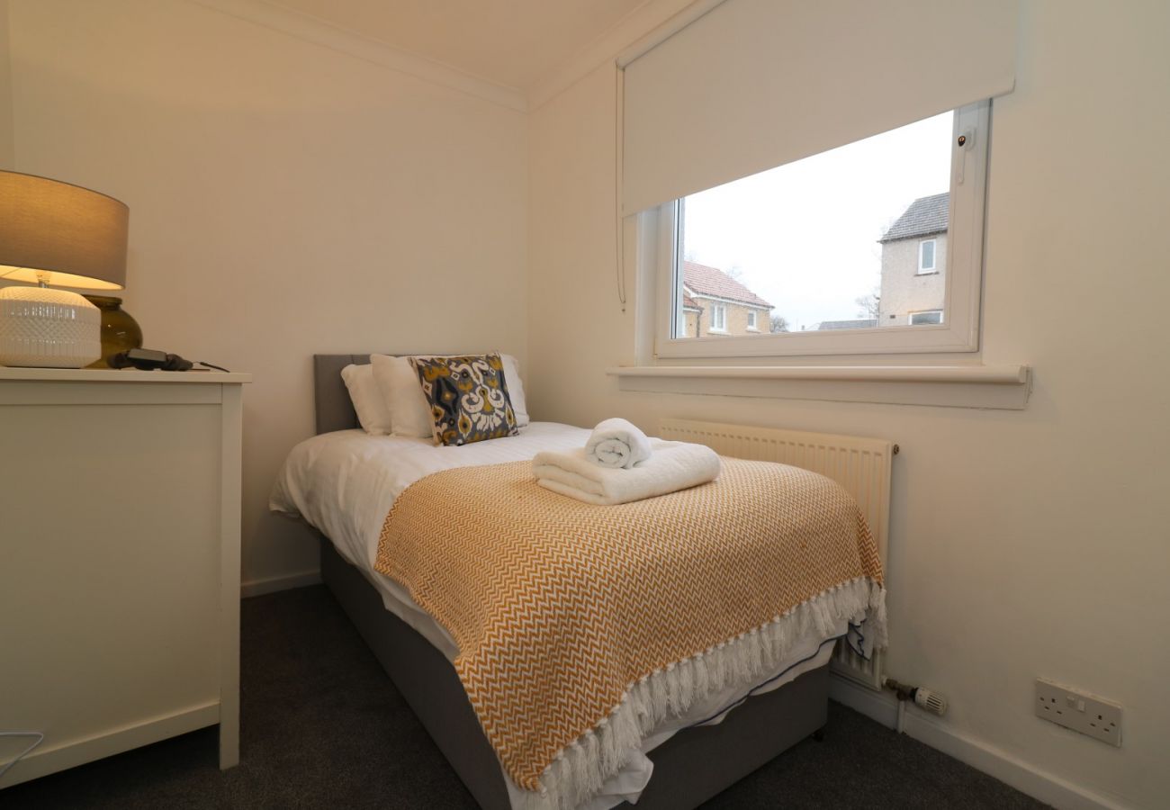 Apartment in Wishaw - North View - Wishaw