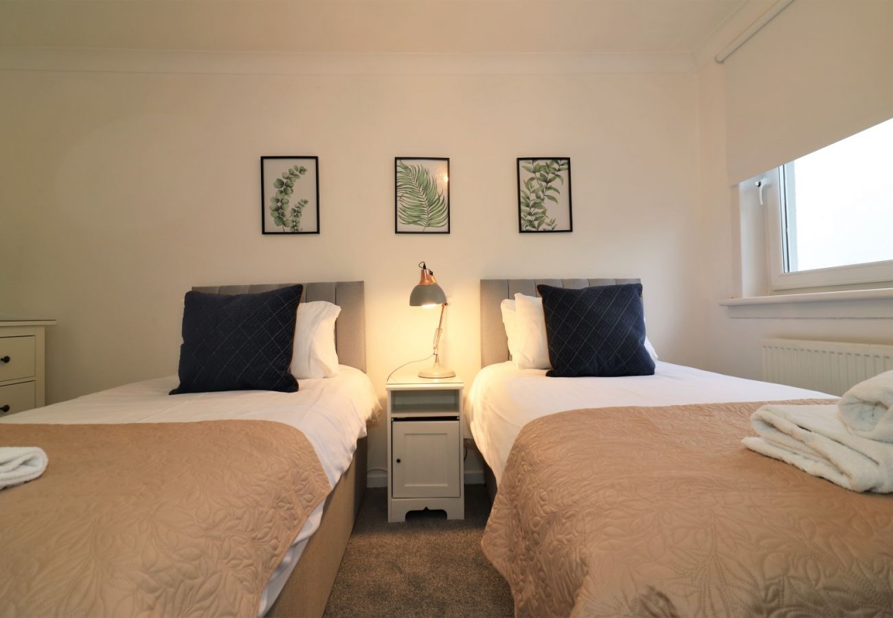 Apartment in Wishaw - North View - Wishaw