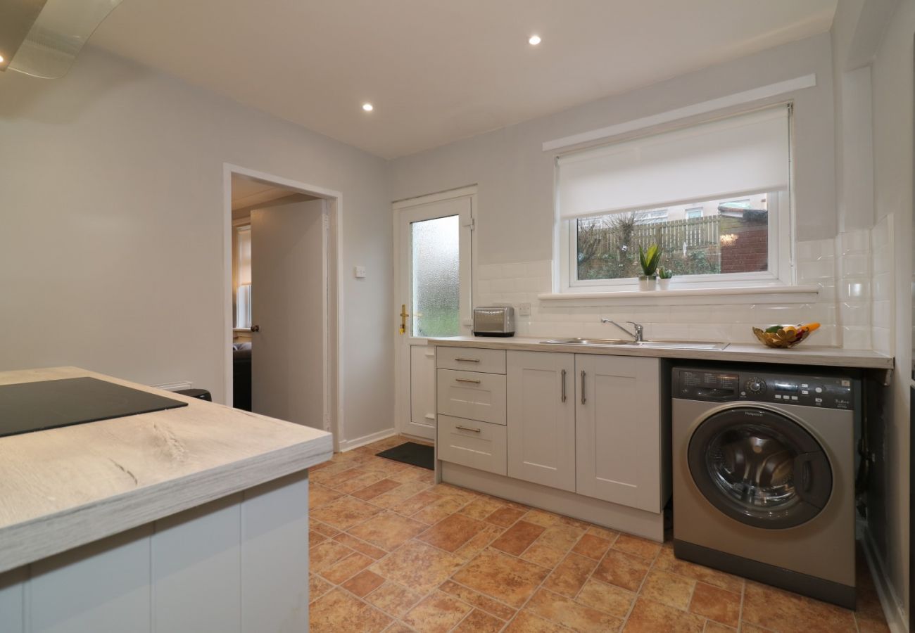 Apartment in Wishaw - North View - Wishaw