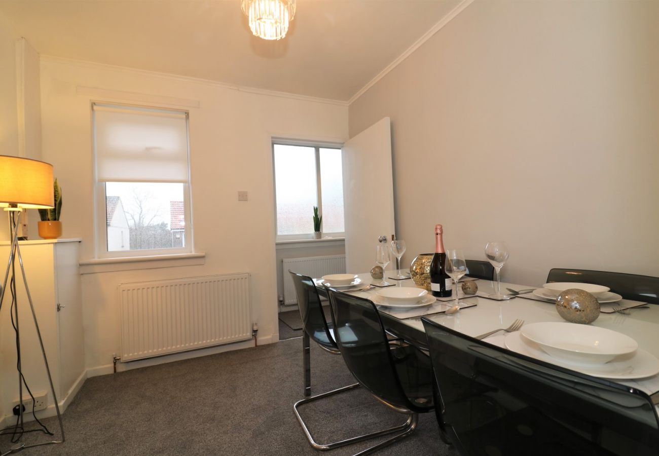 Apartment in Wishaw - North View - Wishaw