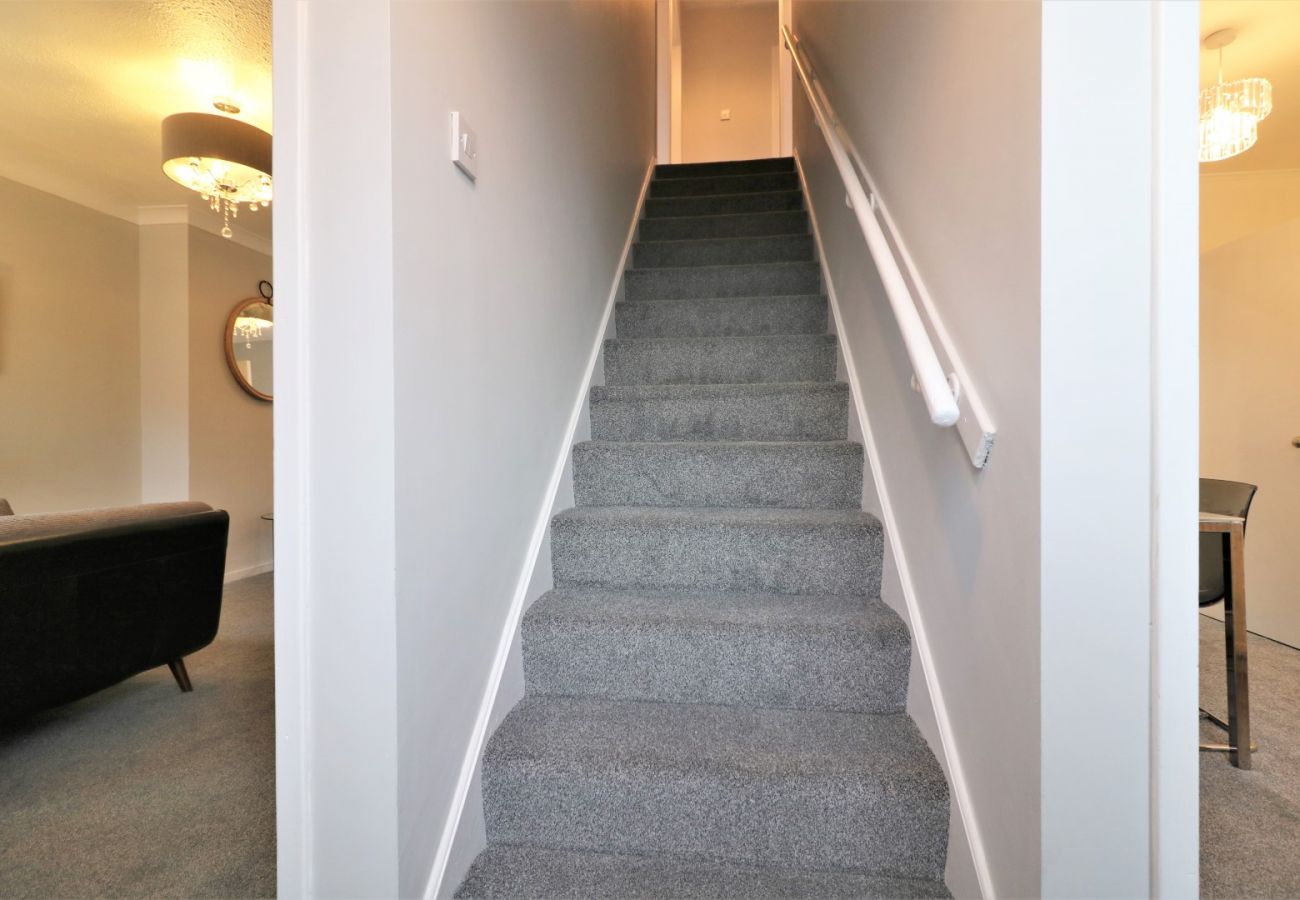 Apartment in Wishaw - North View - Wishaw