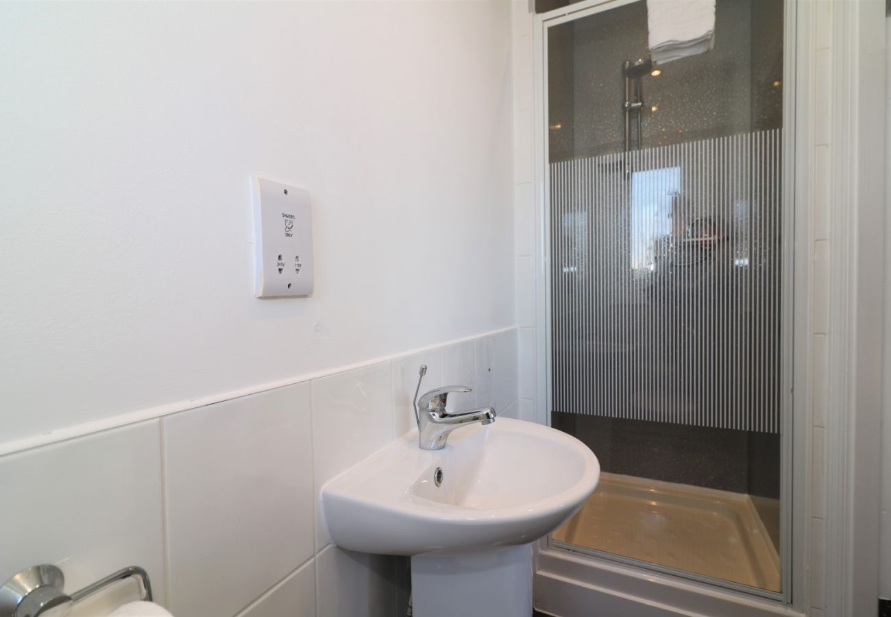 Apartment in Motherwell - Connelly House - Motherwell