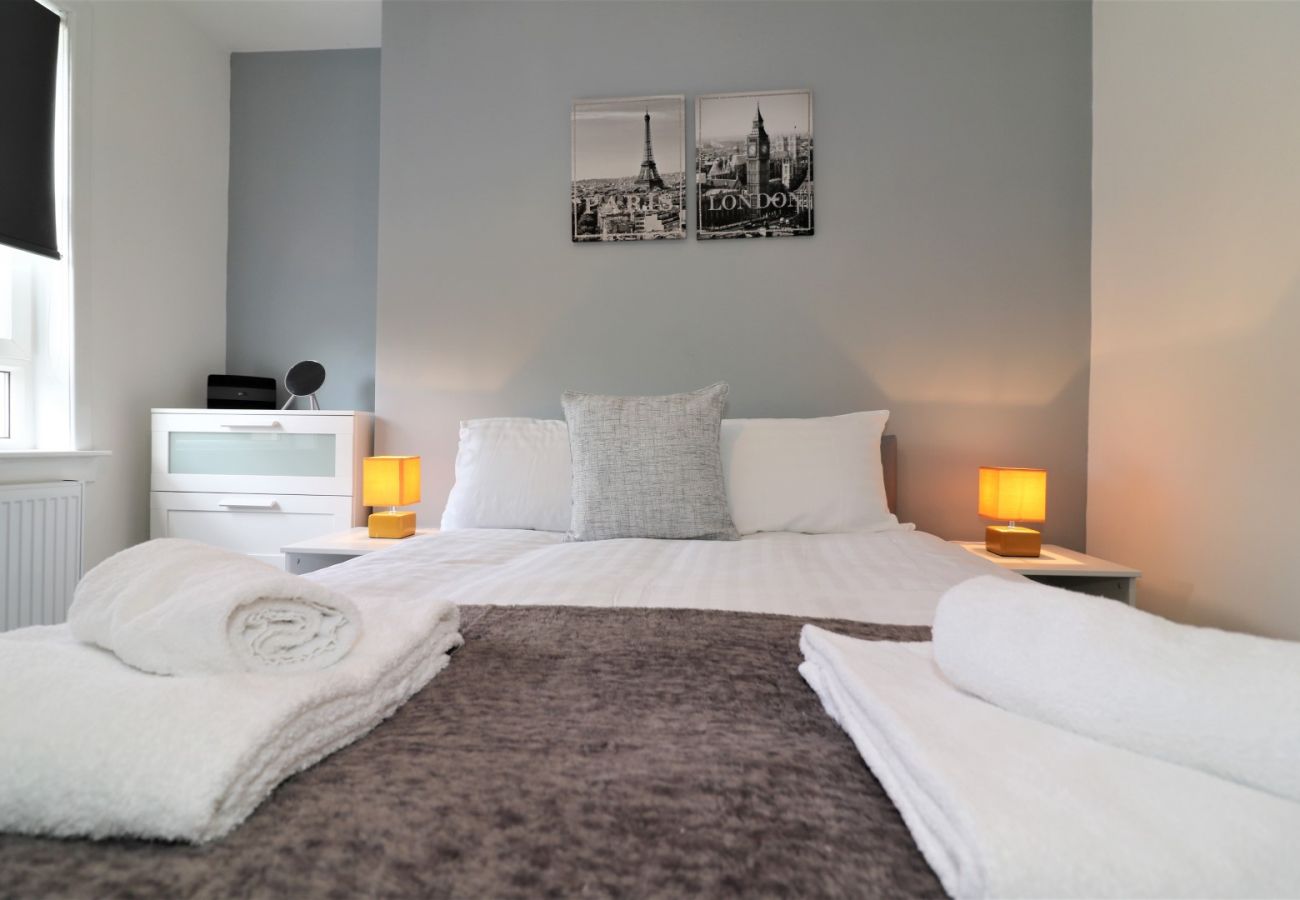 Apartment in Airdrie - Newbattle House, Airdrie