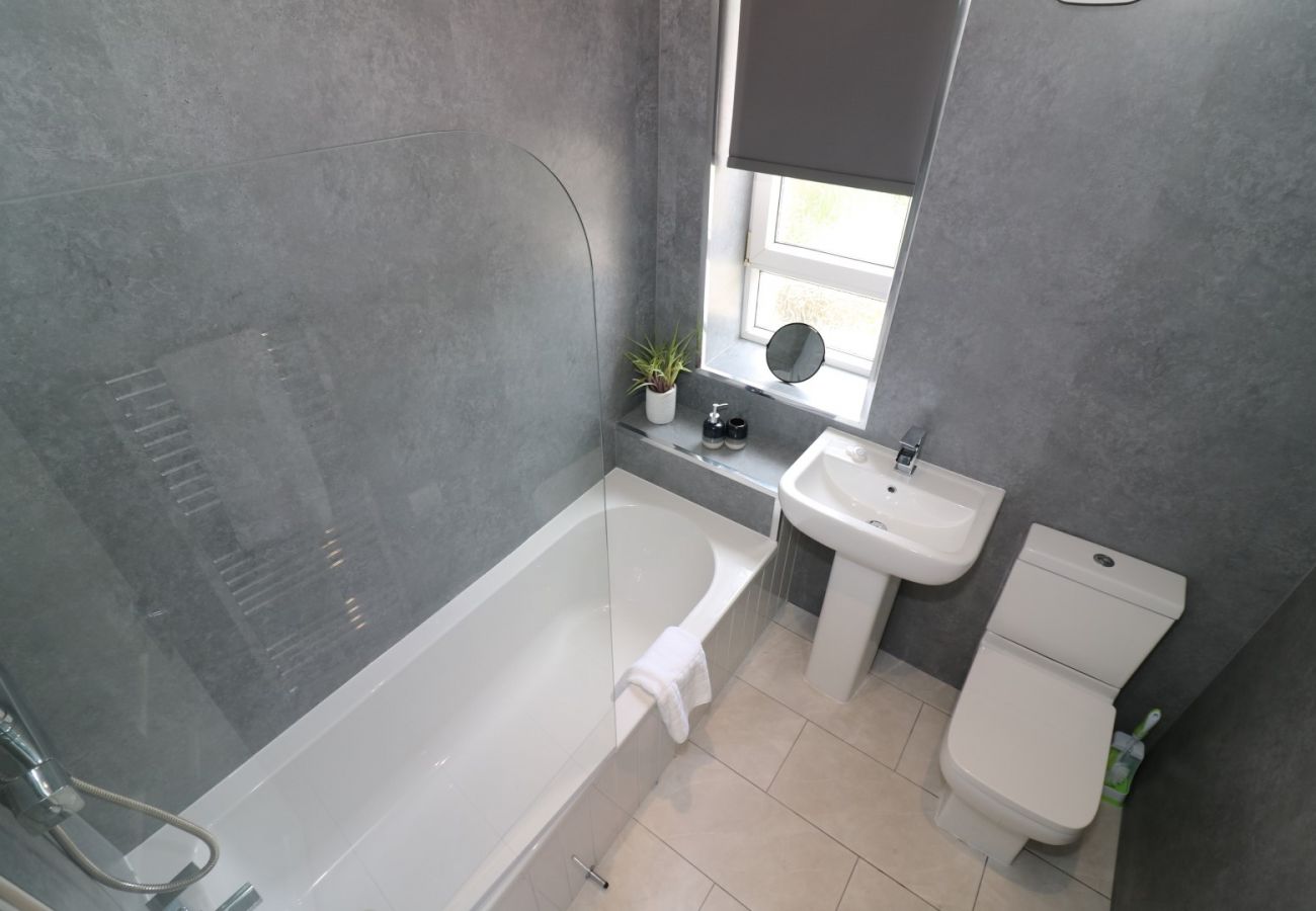 Apartment in Airdrie - Newbattle House, Airdrie