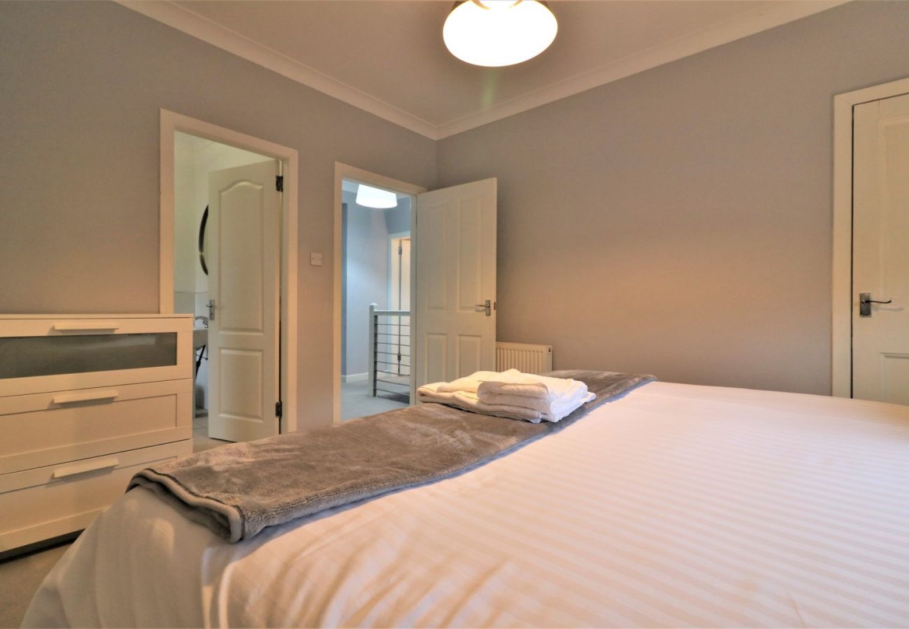 Apartment in Glasgow - Moss View Glasgow