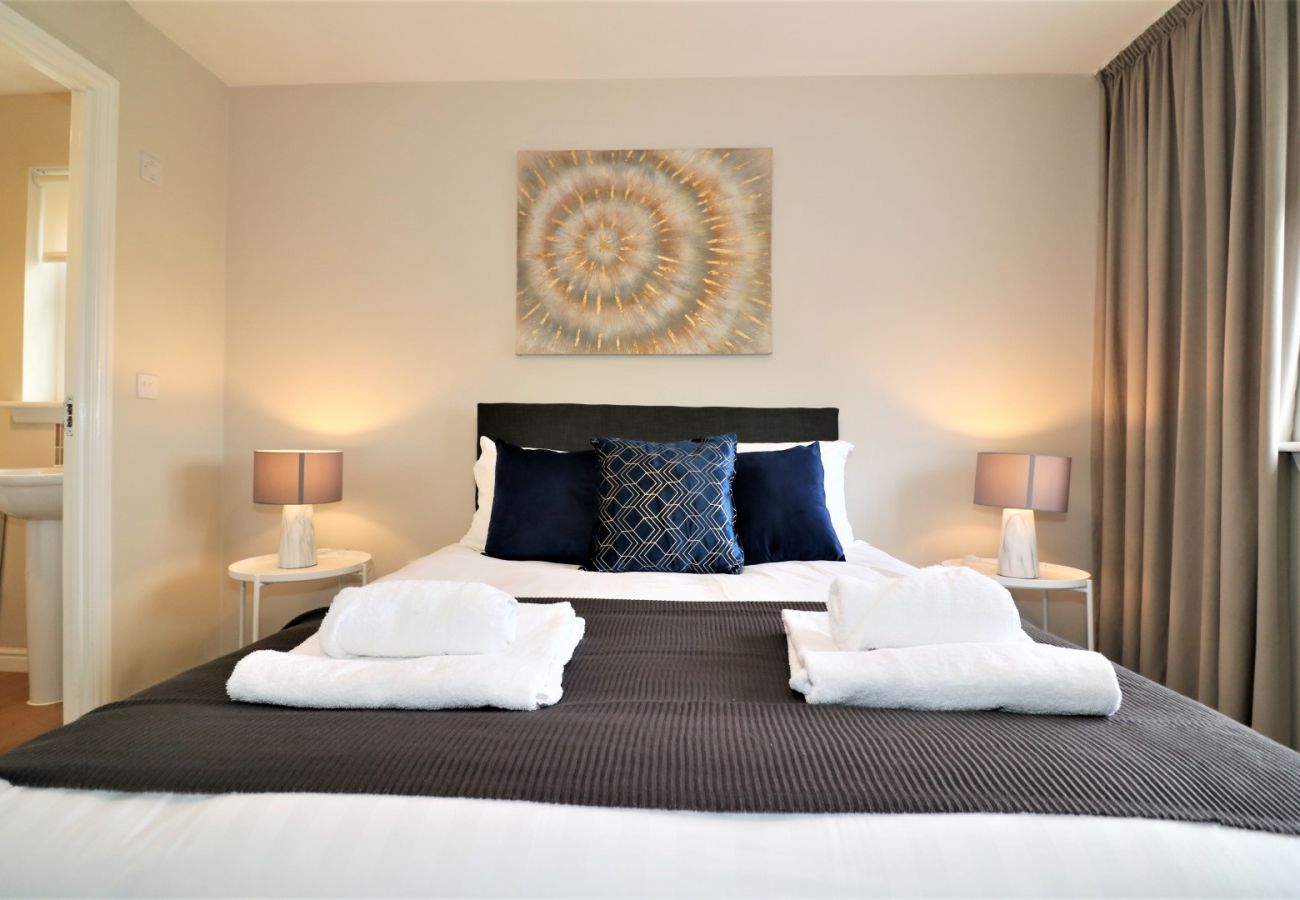 Apartment in Holytown - Morrison House Holytown