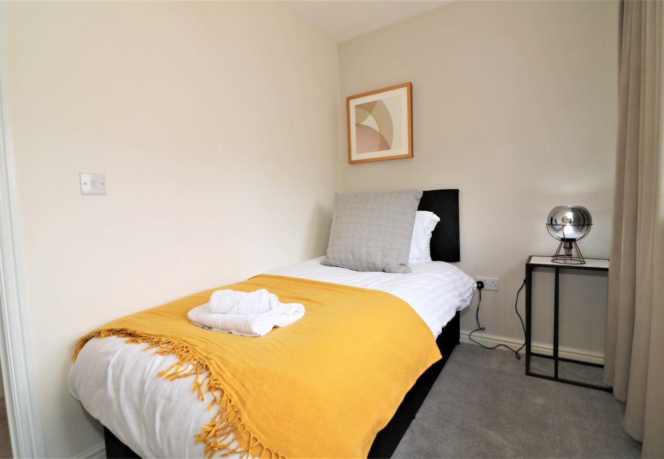 Apartment in Holytown - Morrison House Holytown