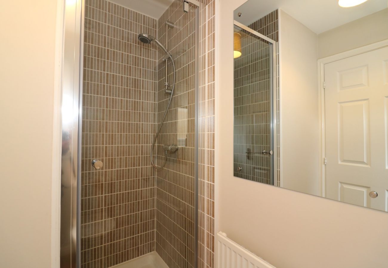 Apartment in Holytown - Morrison House Holytown