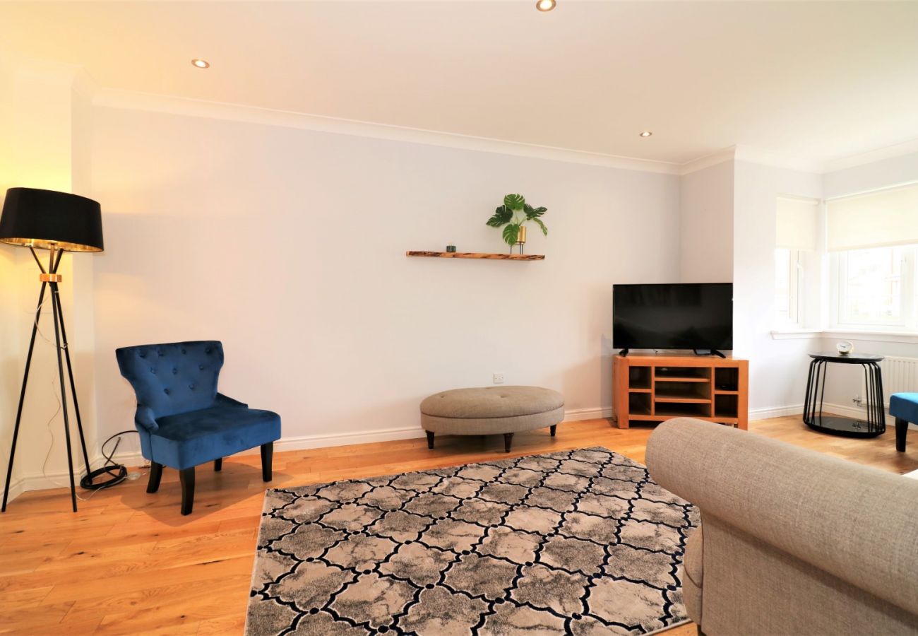 Apartment in Holytown - Morrison House Holytown