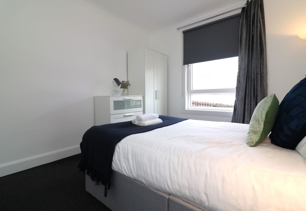 Apartment in Airdrie - Gartlea House - Airdrie