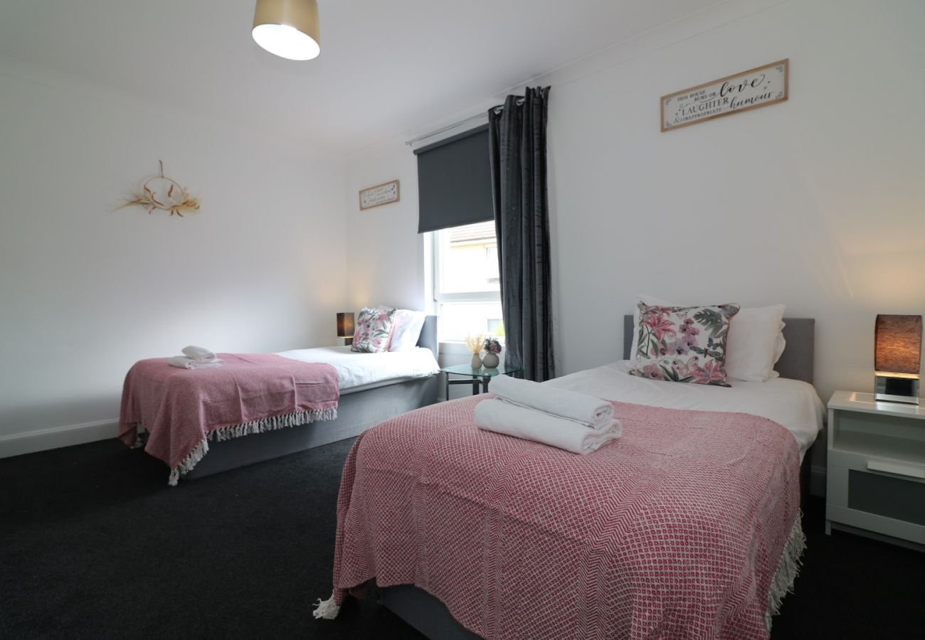 Apartment in Airdrie - Gartlea House - Airdrie