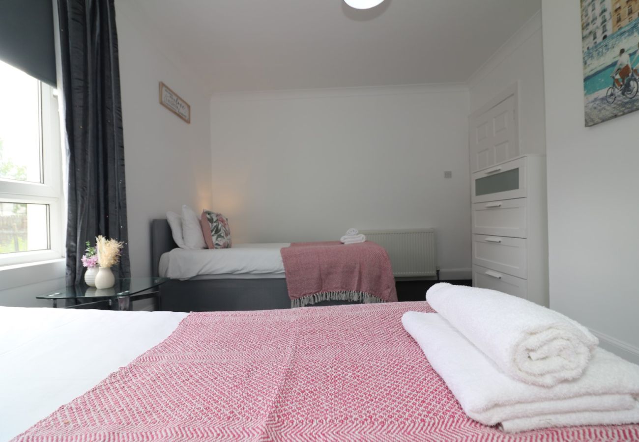 Apartment in Airdrie - Gartlea House - Airdrie