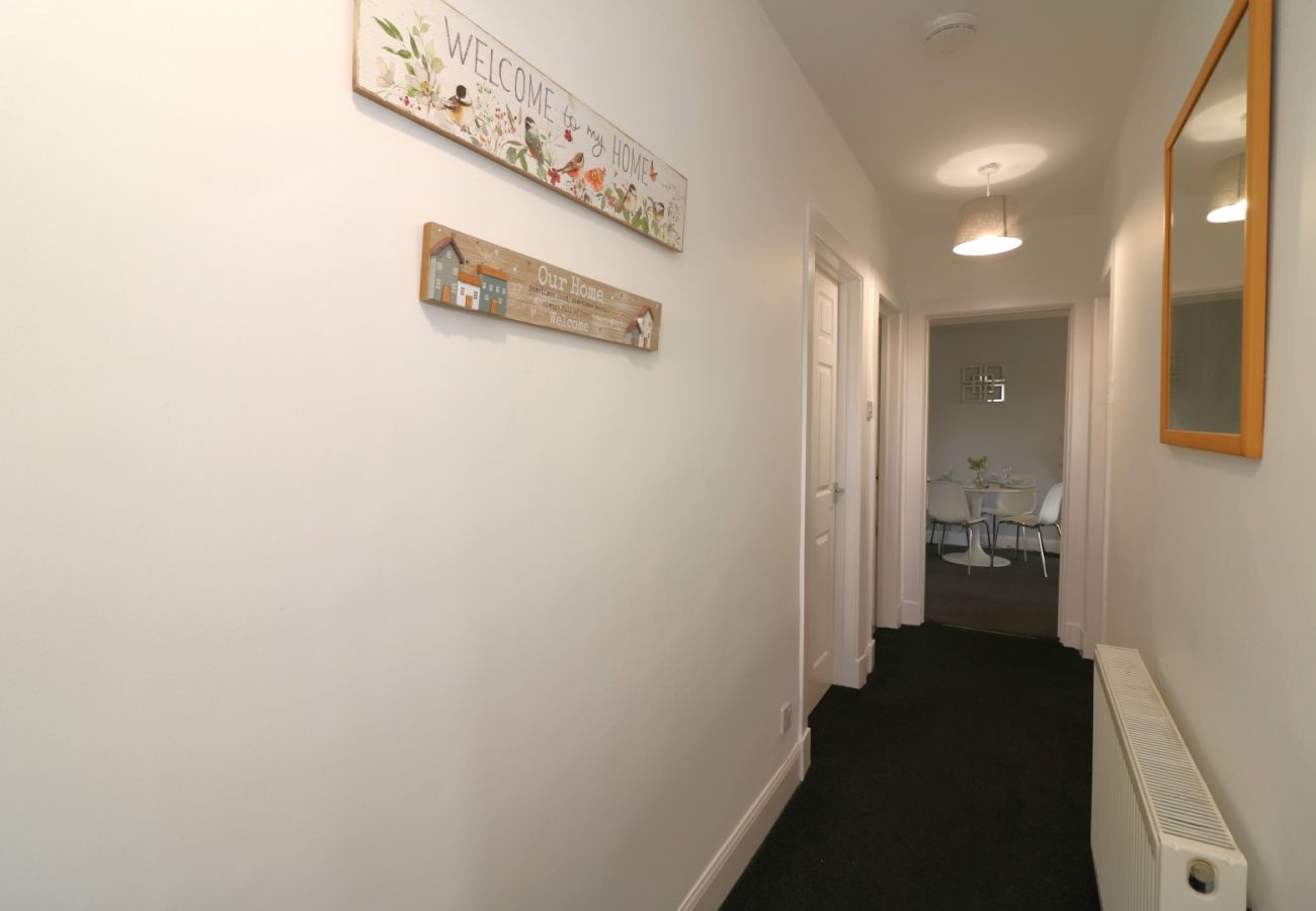 Apartment in Airdrie - Gartlea House - Airdrie