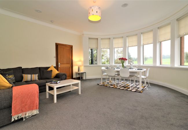 Apartment in Blantyre - Greenlees Clubhouse 3 bed - Cambuslang