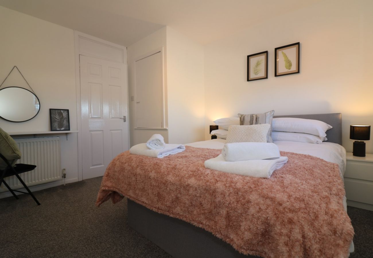 Apartment in Chapelhall - Honeywell House - Airdrie
