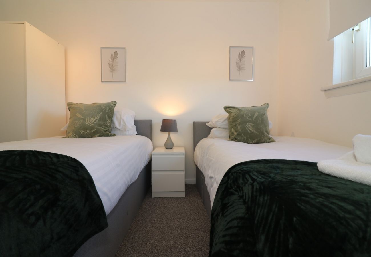 Apartment in Chapelhall - Honeywell House - Airdrie
