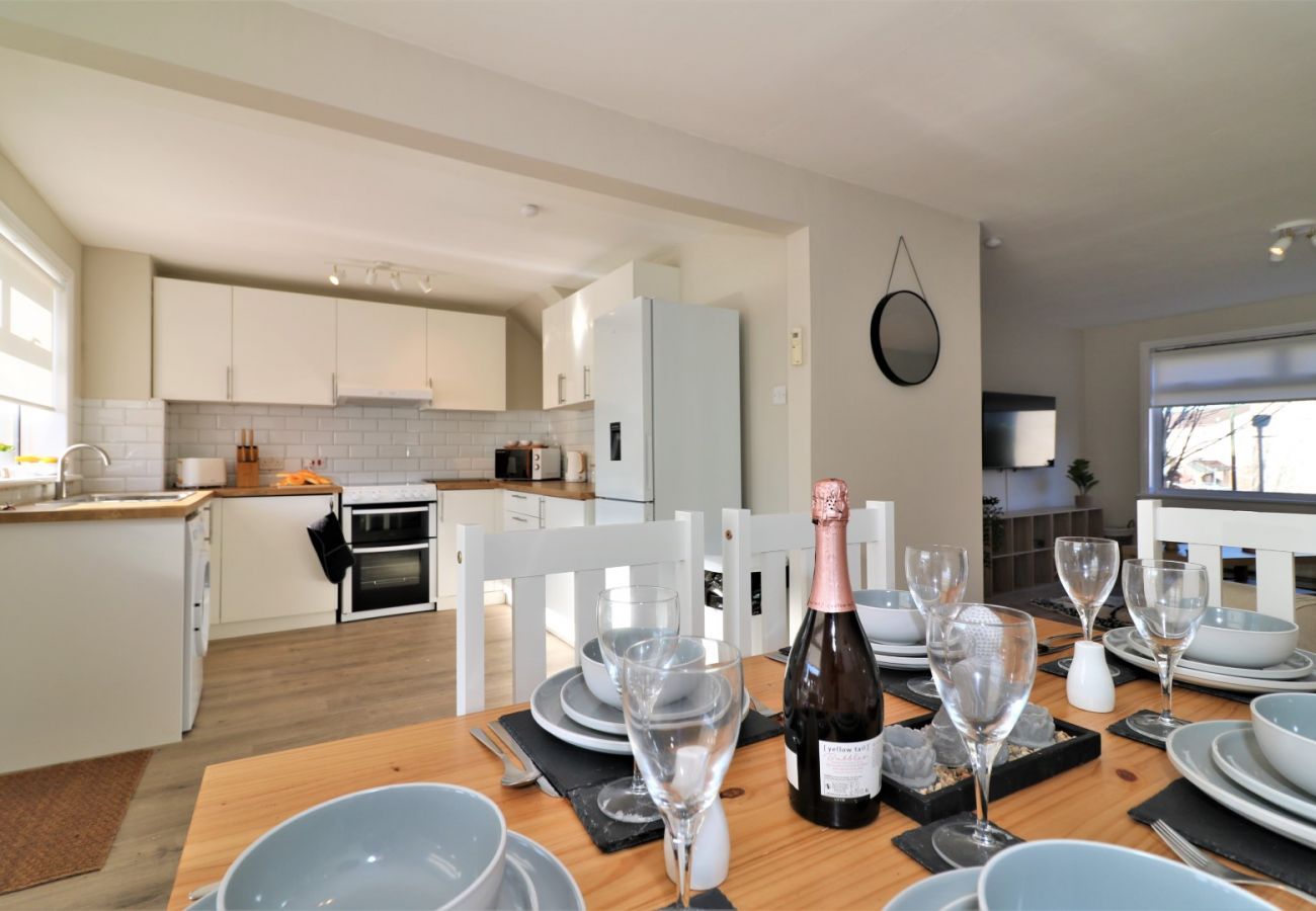 Apartment in Chapelhall - Honeywell House - Airdrie