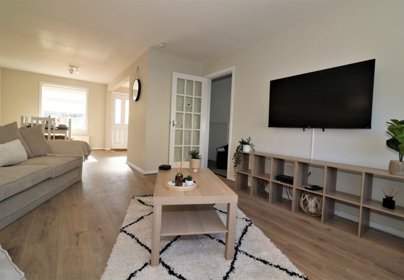 Apartment in Chapelhall - Honeywell House - Airdrie