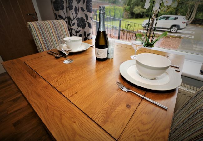 Apartment in Airdrie - Linden Cottage Room 1 - Airdrie Apartment in Airdrie - Linden Cottage Room 1 - Airdrie