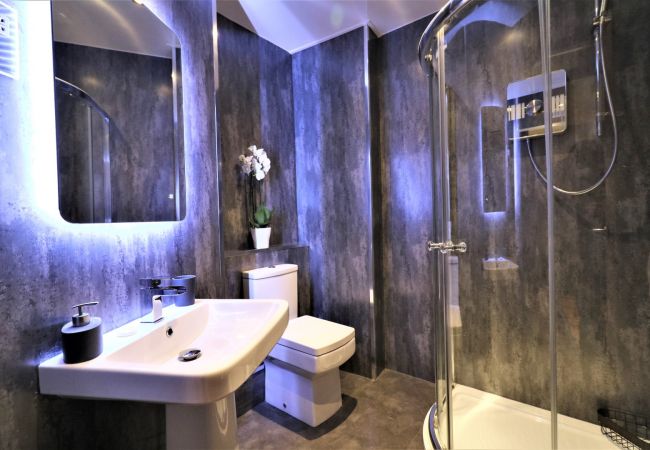 Apartment in Airdrie - Linden Cottage Room 1 - Airdrie Apartment in Airdrie - Linden Cottage Room 1 - Airdrie