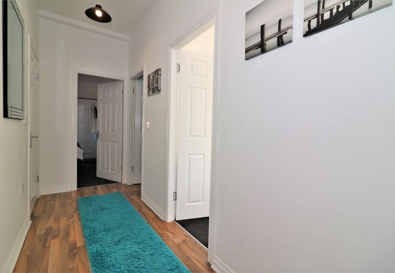 Apartment in Lanark - No 1 Bonnet Apartments - 2 Bed