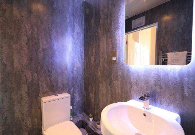 Apartment in Airdrie - Linden House Flat 1 - Airdrie Apartment in Airdrie - Linden House Flat 1 - Airdrie