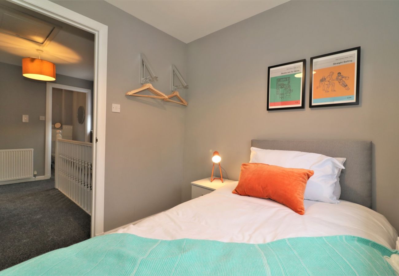 Apartment in Coatbridge - Carnbroe House - Carnbroe