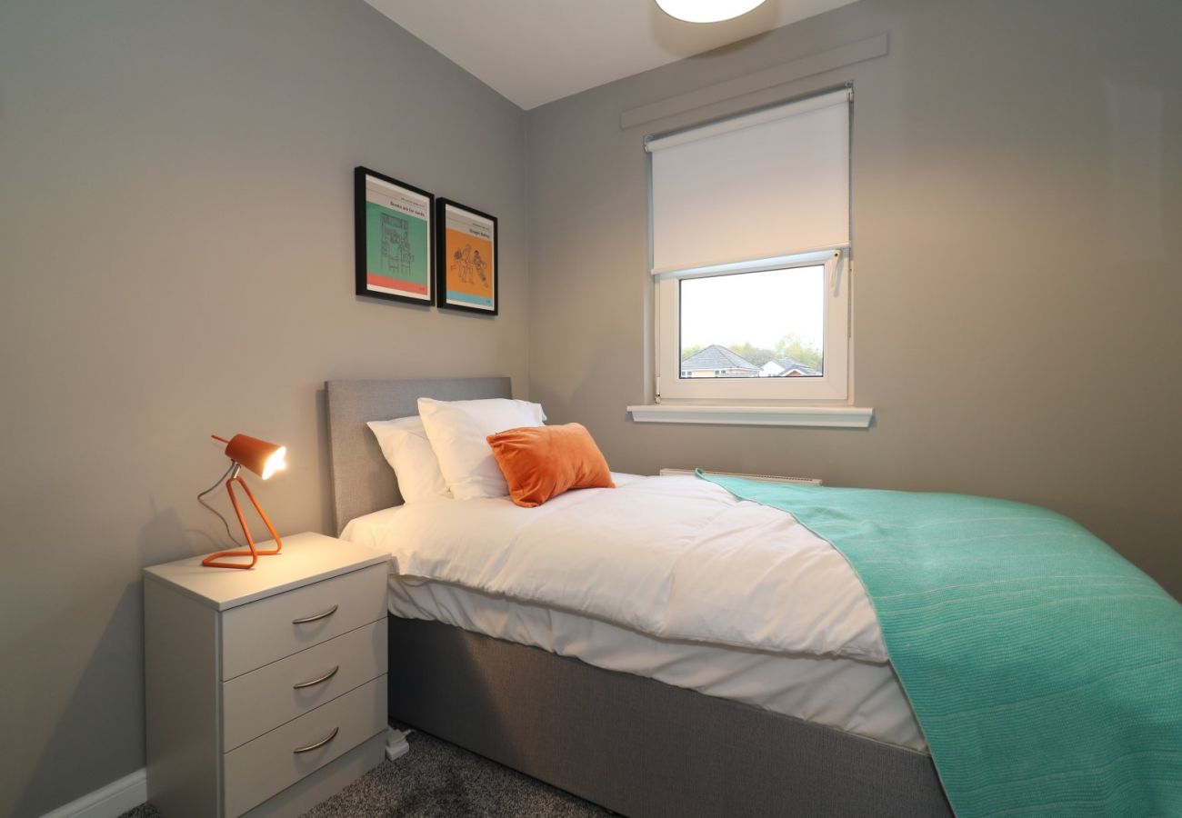 Apartment in Coatbridge - Carnbroe House - Carnbroe