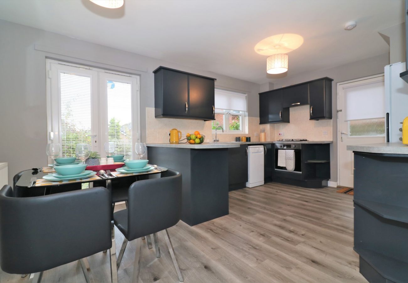 Apartment in Coatbridge - Carnbroe House - Carnbroe