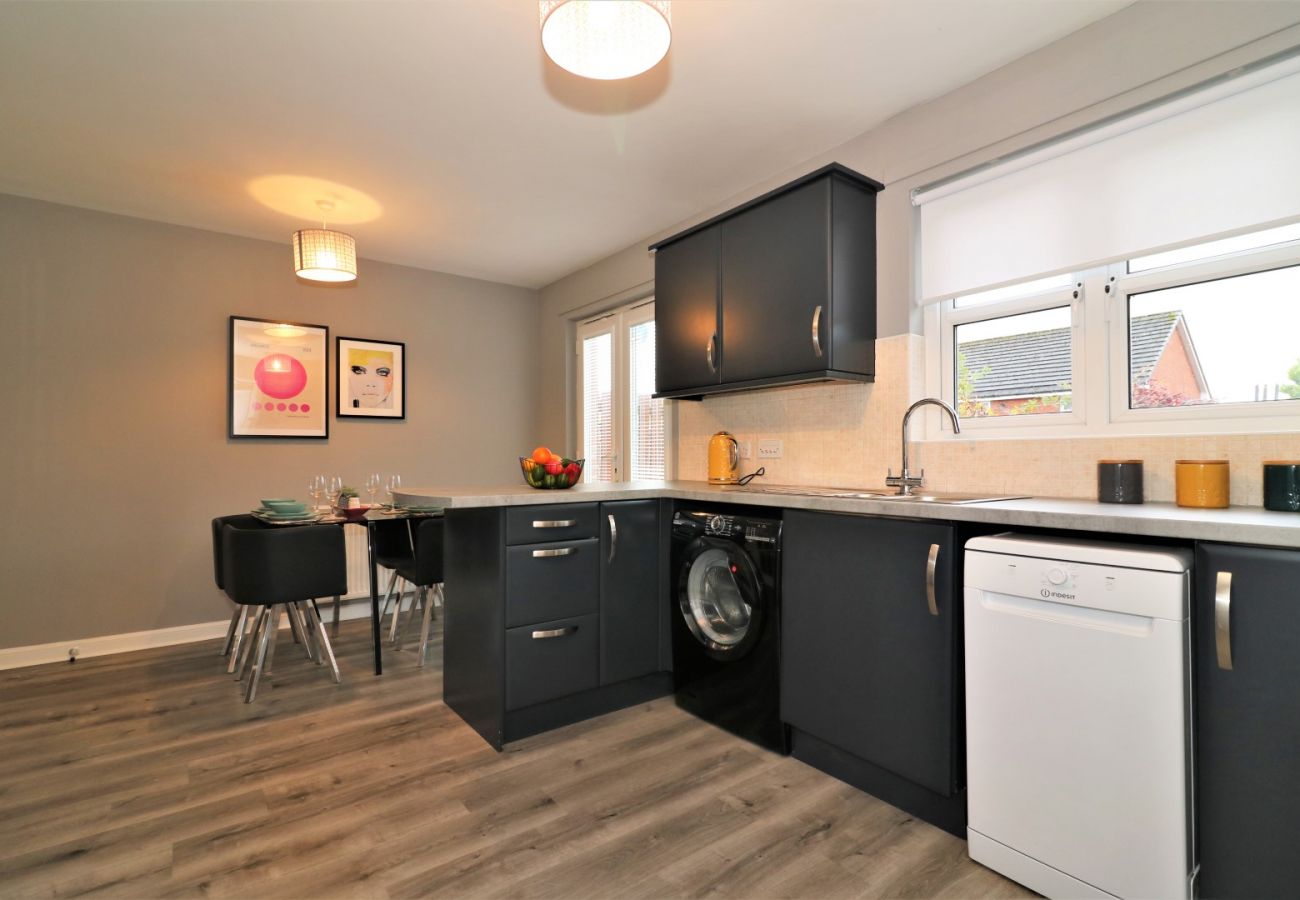Apartment in Coatbridge - Carnbroe House - Carnbroe