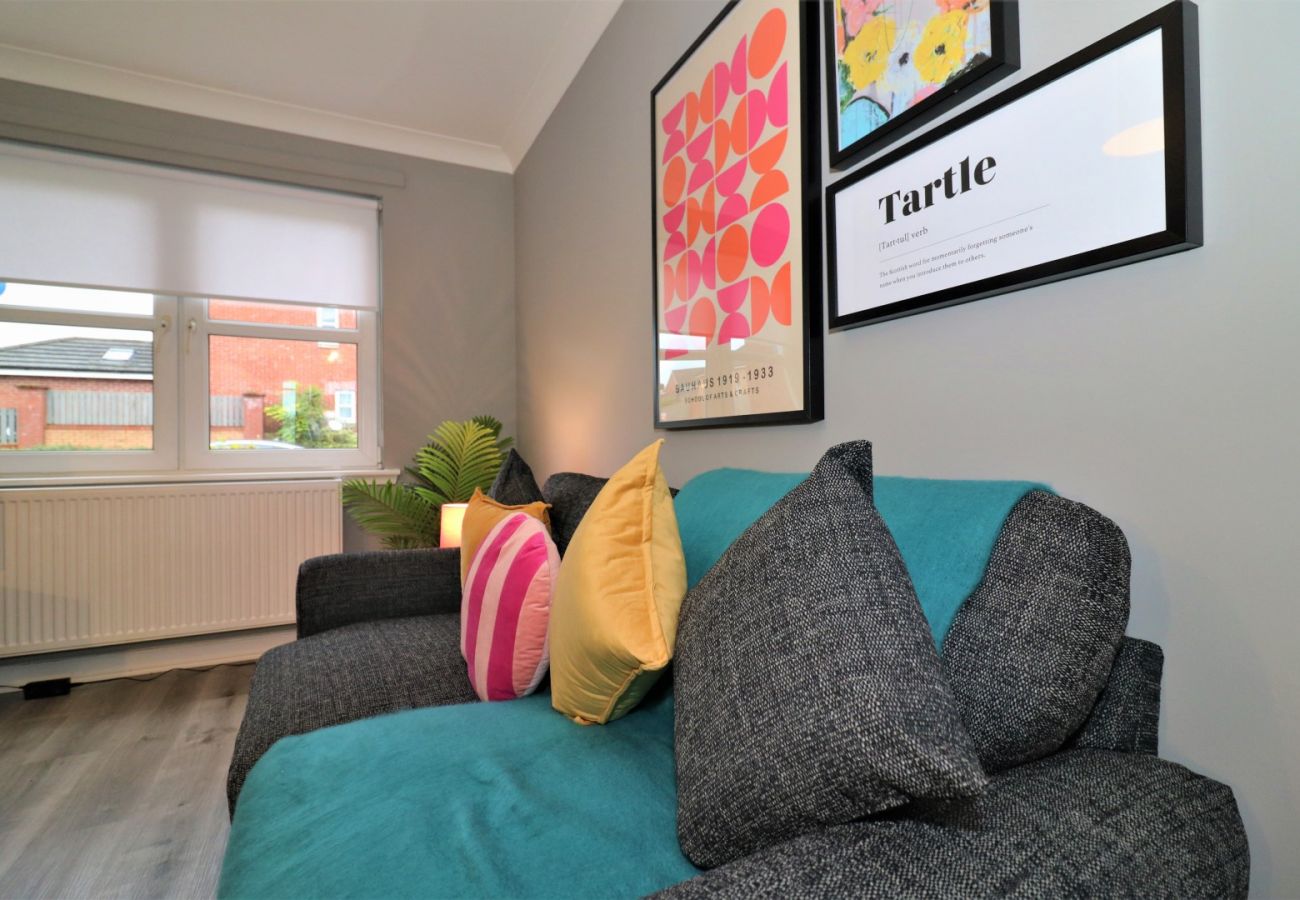Apartment in Coatbridge - Carnbroe House - Carnbroe