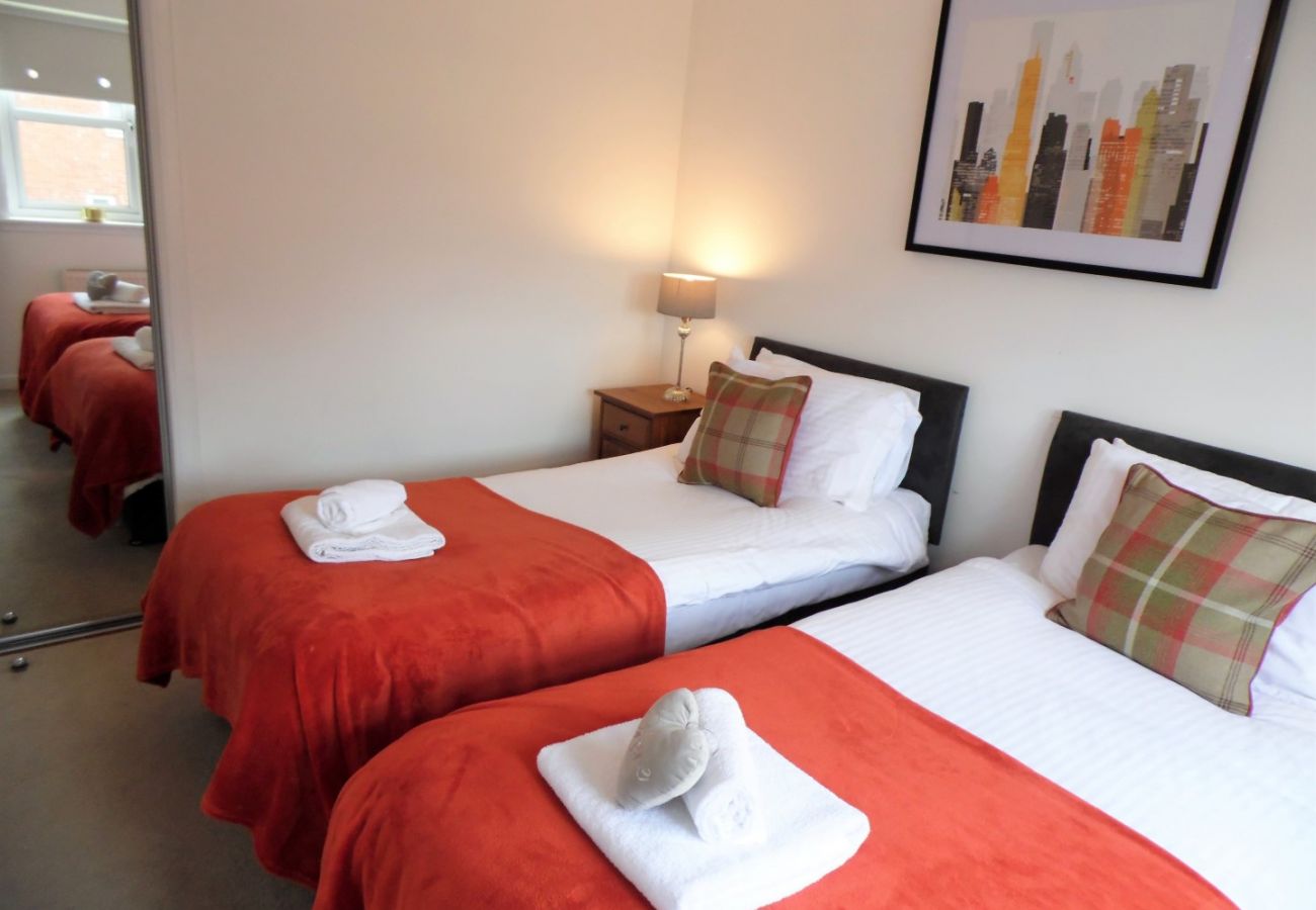 Apartment in Coatbridge - Brambling House - Carnbroe