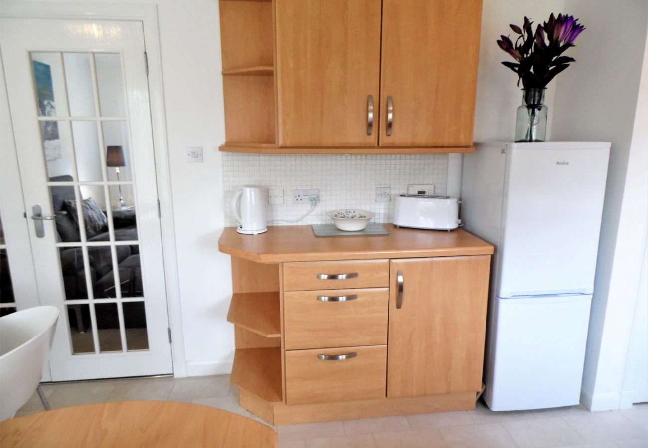 Apartment in Coatbridge - Brambling House - Carnbroe