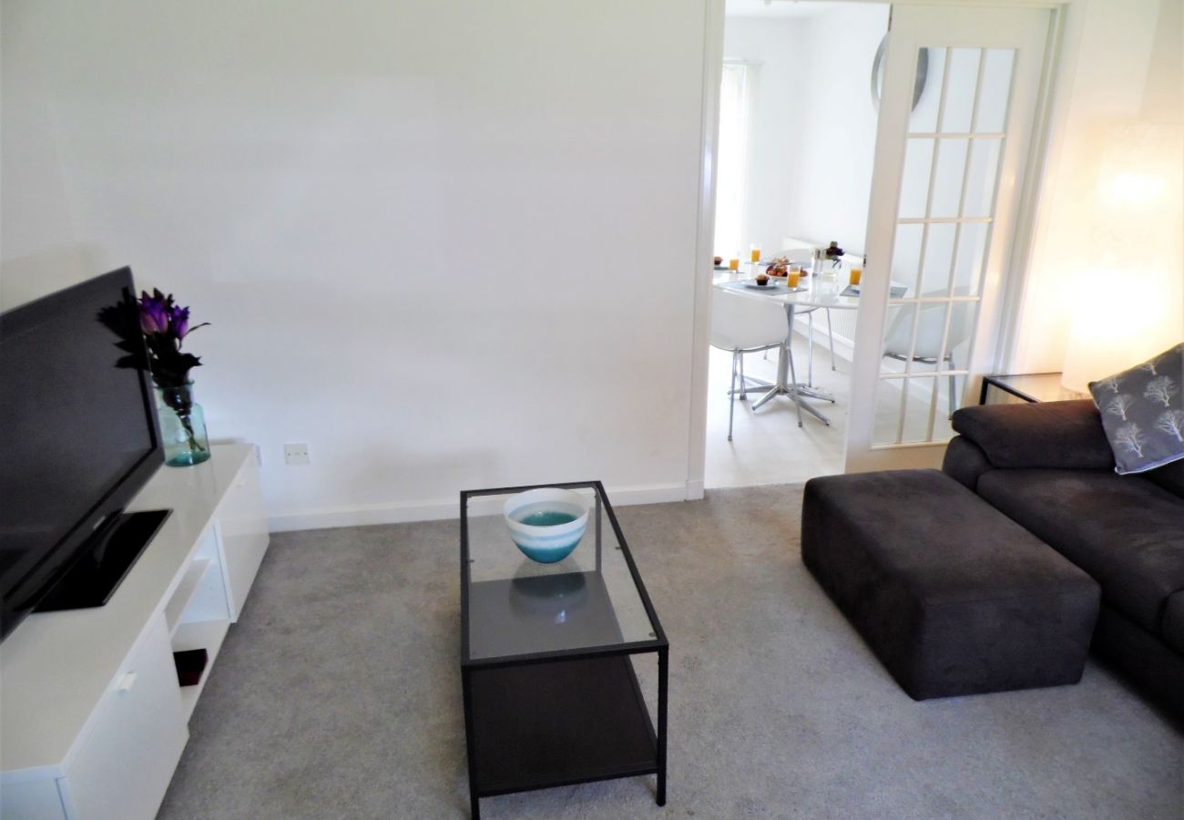 Apartment in Coatbridge - Brambling House - Carnbroe