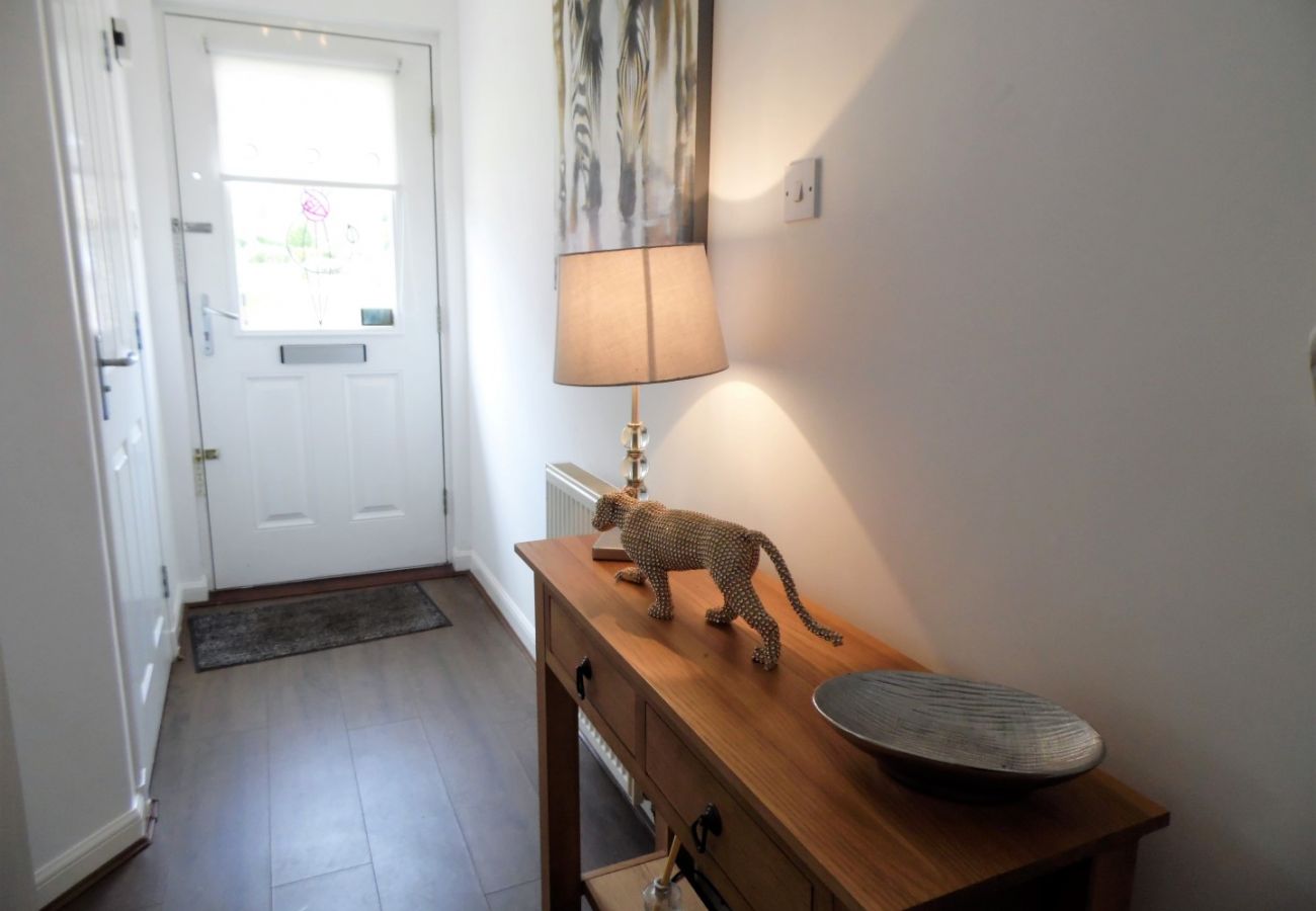 Apartment in Coatbridge - Brambling House - Carnbroe
