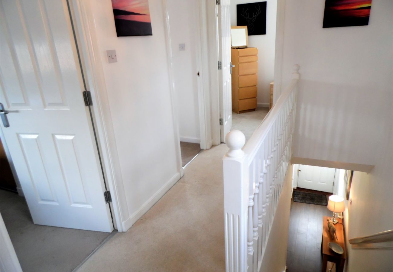Apartment in Coatbridge - Brambling House - Carnbroe