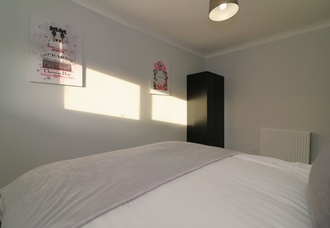 Apartment in Holytown - Sunnyside House - Holytown