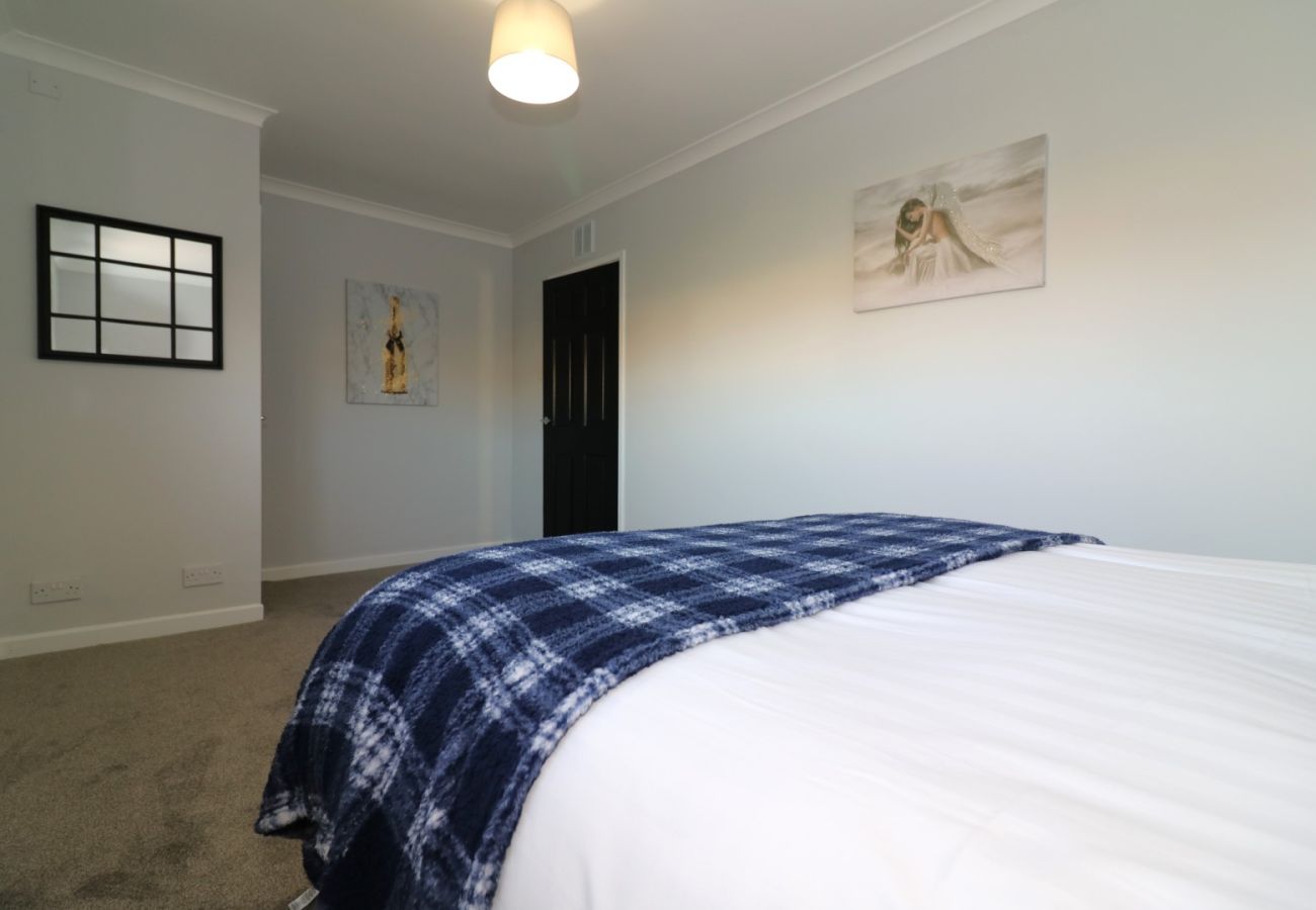 Apartment in Holytown - Sunnyside House - Holytown