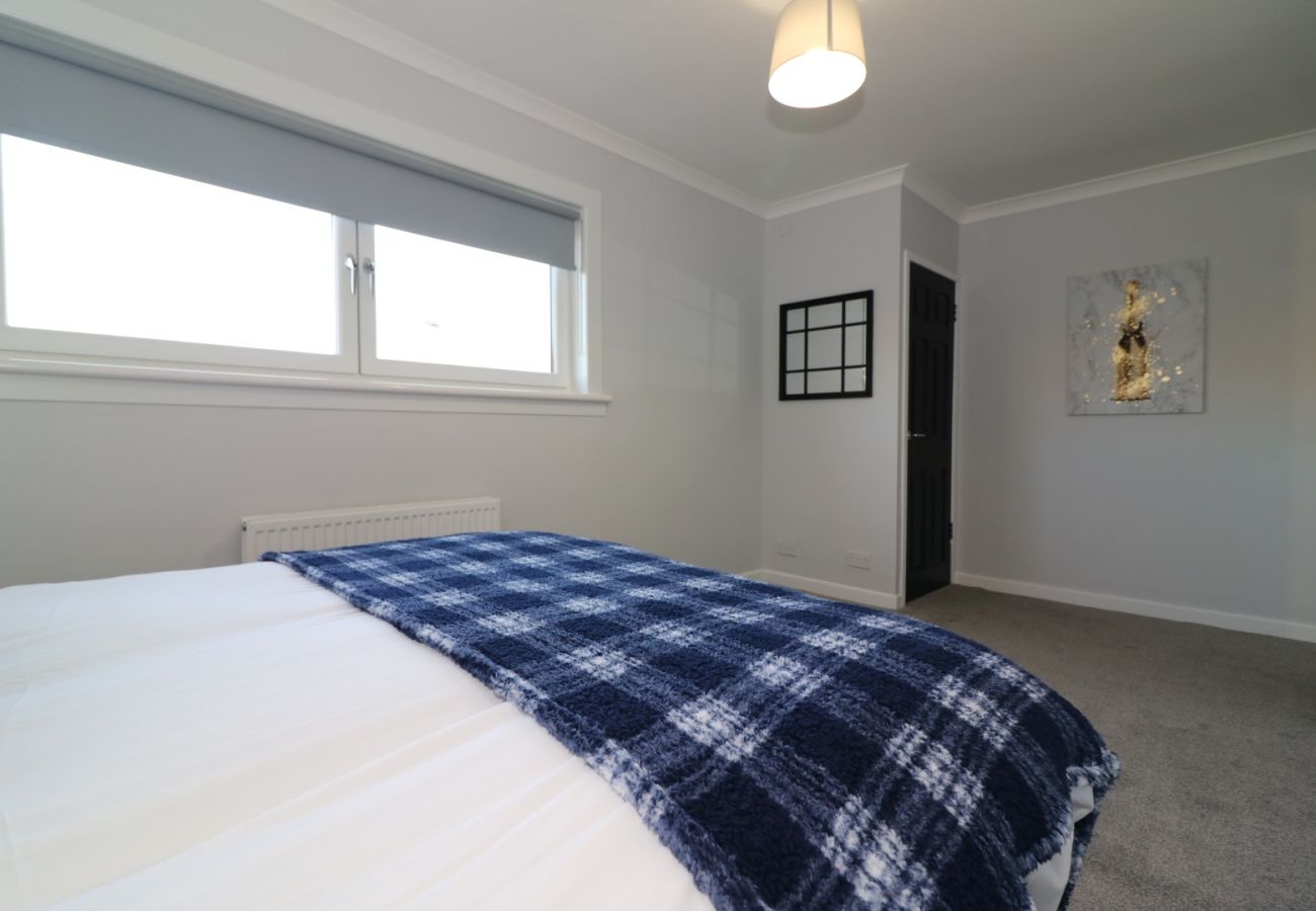 Apartment in Holytown - Sunnyside House - Holytown